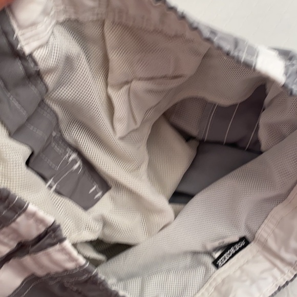 Joe Boxer gray white lined swim trunks S - Picture 8 of 8